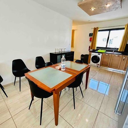 Duplex Whiskey Home 200M Away From The Sea And The Square Сейнт Полс Бей Екстериор снимка