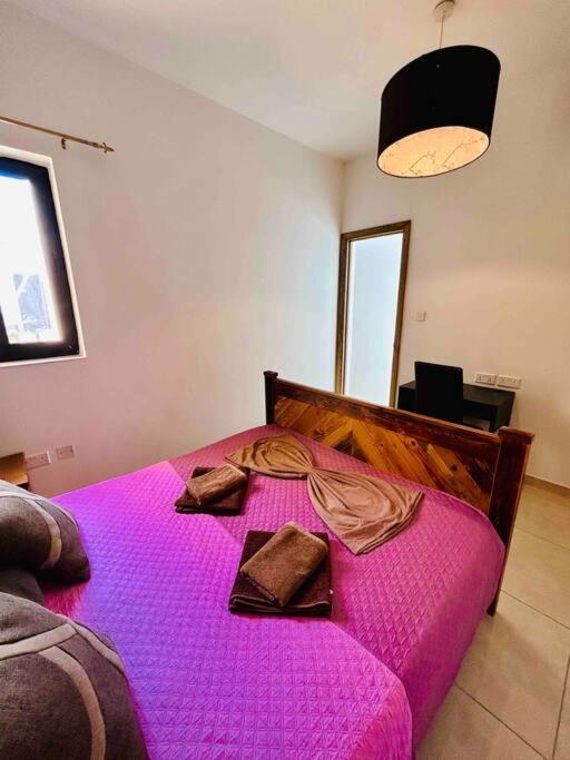 Duplex Whiskey Home 200M Away From The Sea And The Square Сейнт Полс Бей Екстериор снимка